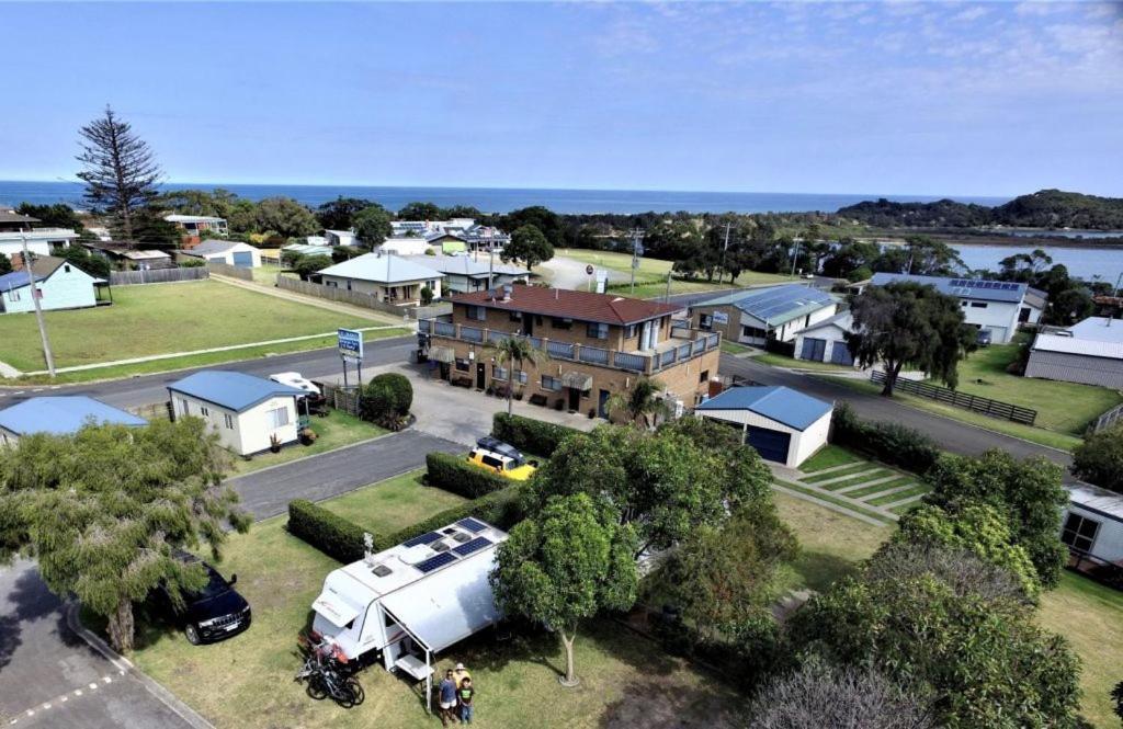 Marlo Caravan Park & Motel 外观 照片