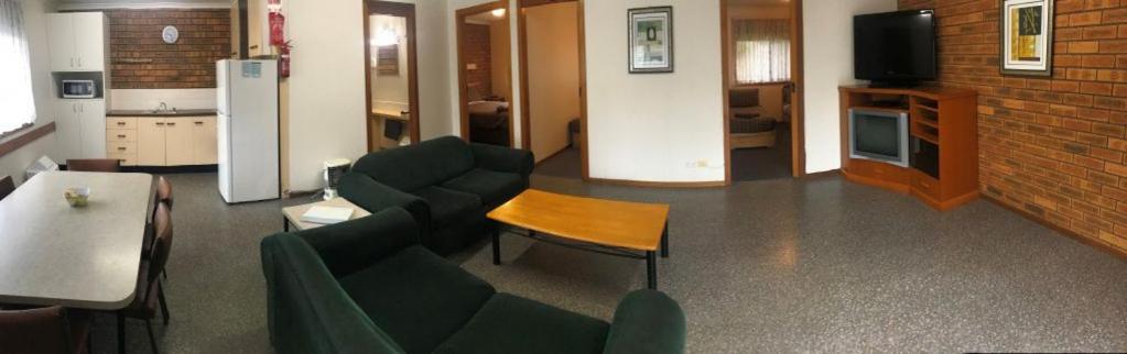 Marlo Caravan Park & Motel 外观 照片