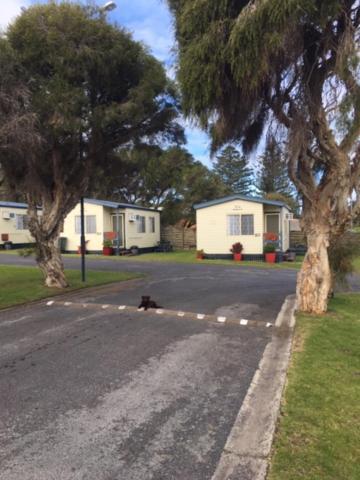 Marlo Caravan Park & Motel 外观 照片